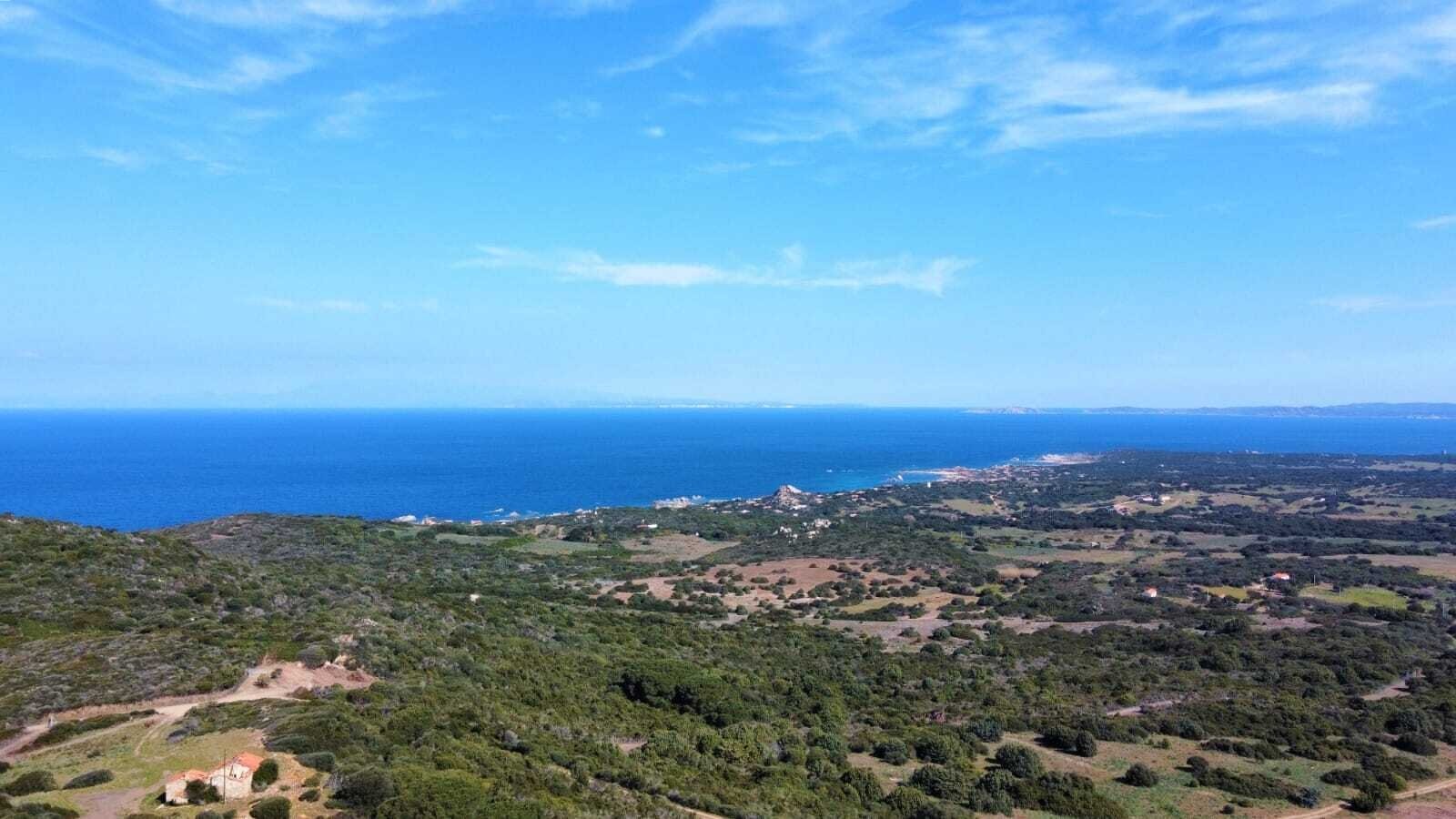 Große Struktur mit Meerblick und Potenzial, Vignola