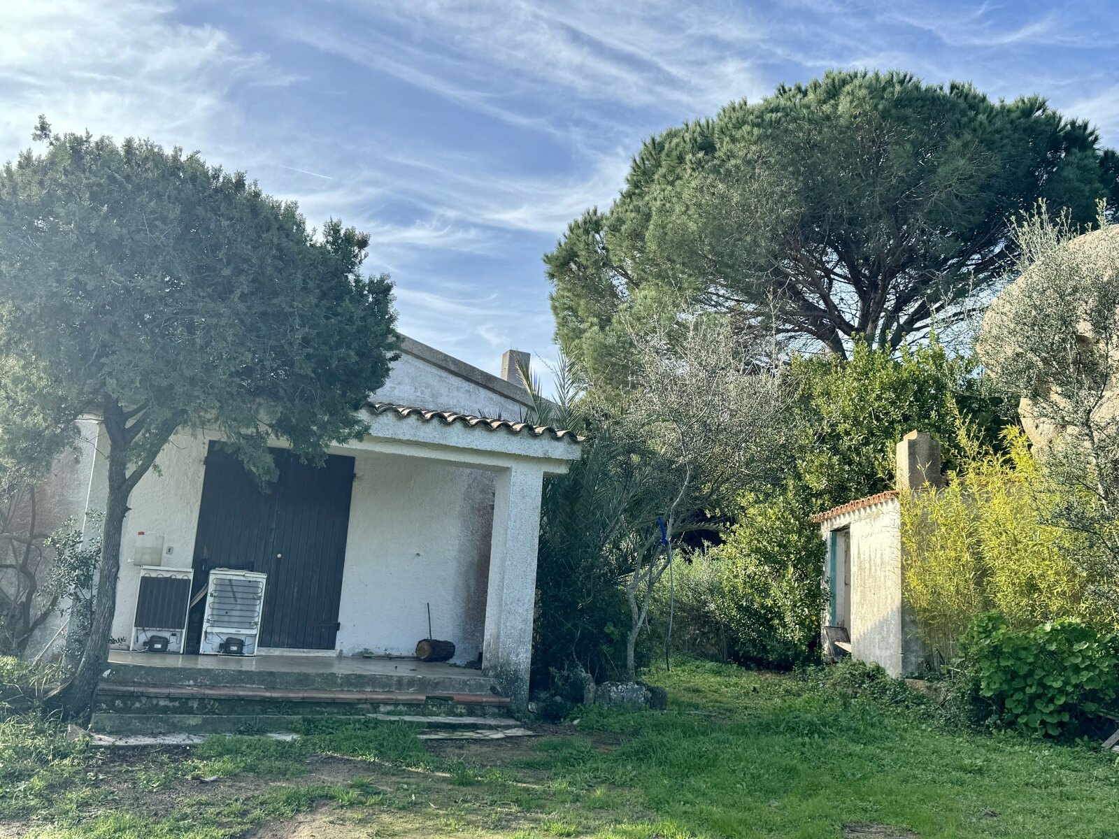 Große Struktur mit Meerblick und Potenzial, Vignola