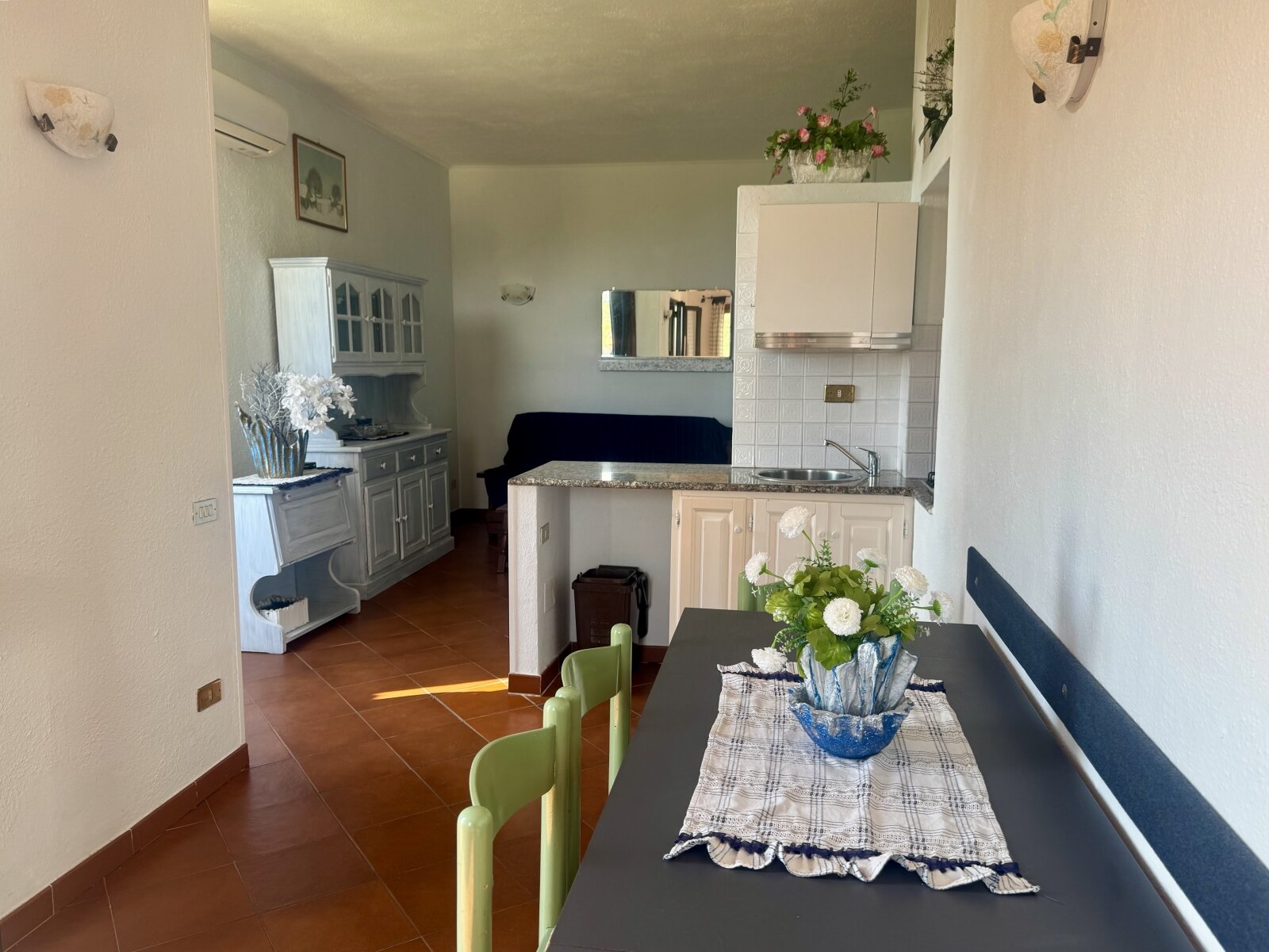 3 Zi.-Ferienwohnung in Porto Pozzo, ruhig, Meerblick