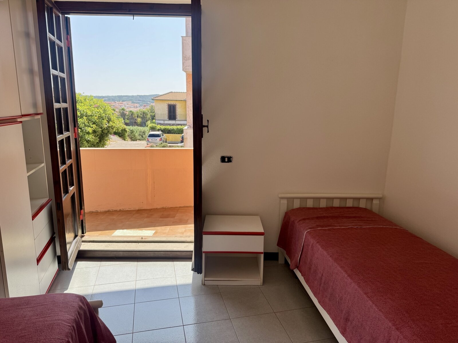 3 Zi-Appartement,große Terrasse, GARAGE