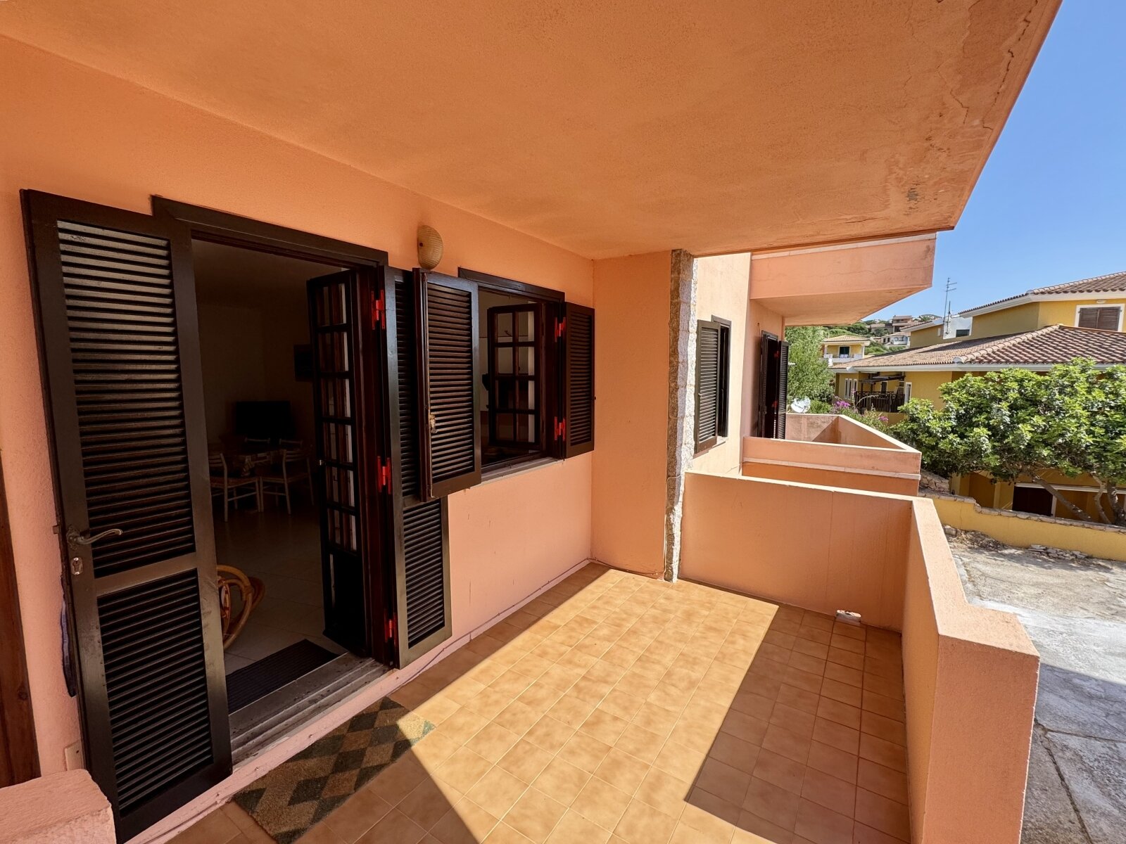 3 Zi-Appartement,große Terrasse, GARAGE