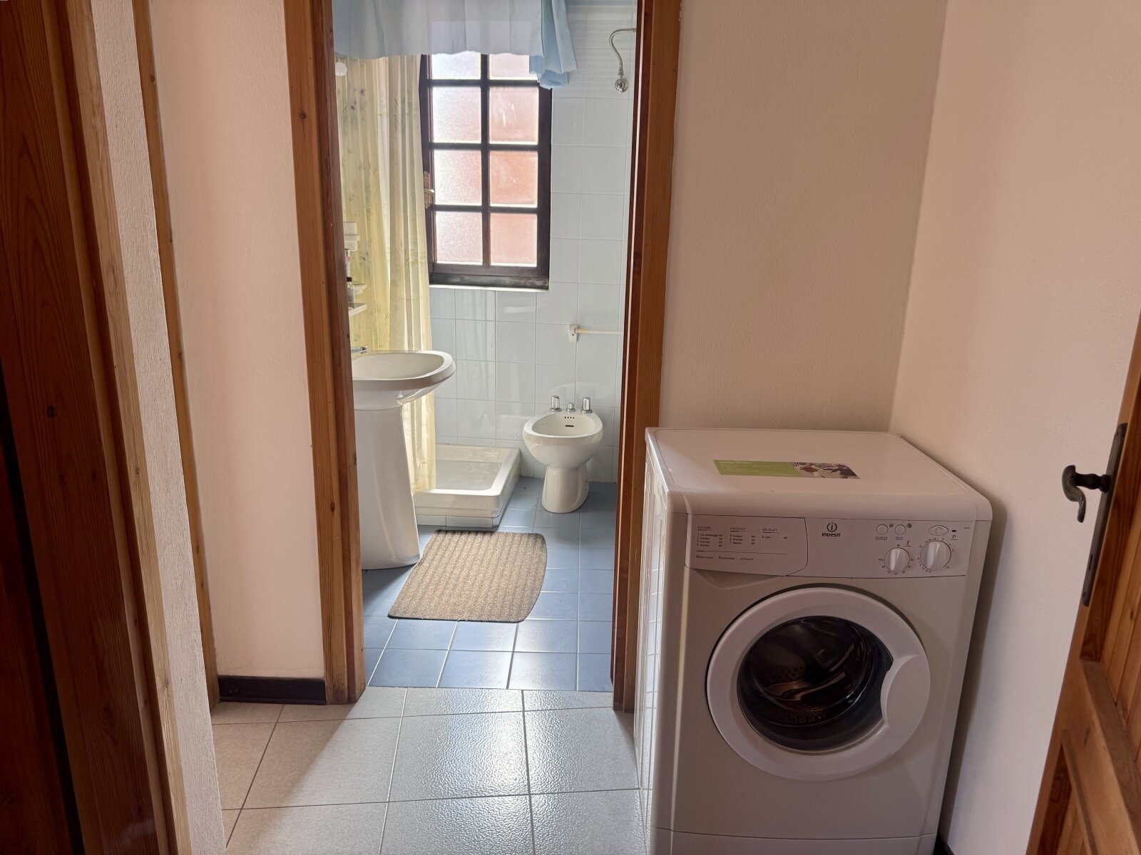 3 Zi-Appartement,große Terrasse, GARAGE
