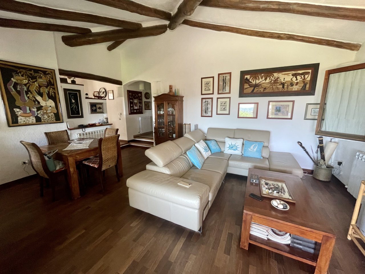 Wohnzimmer/Esszimmer Wohnzimmer/Esszimmer