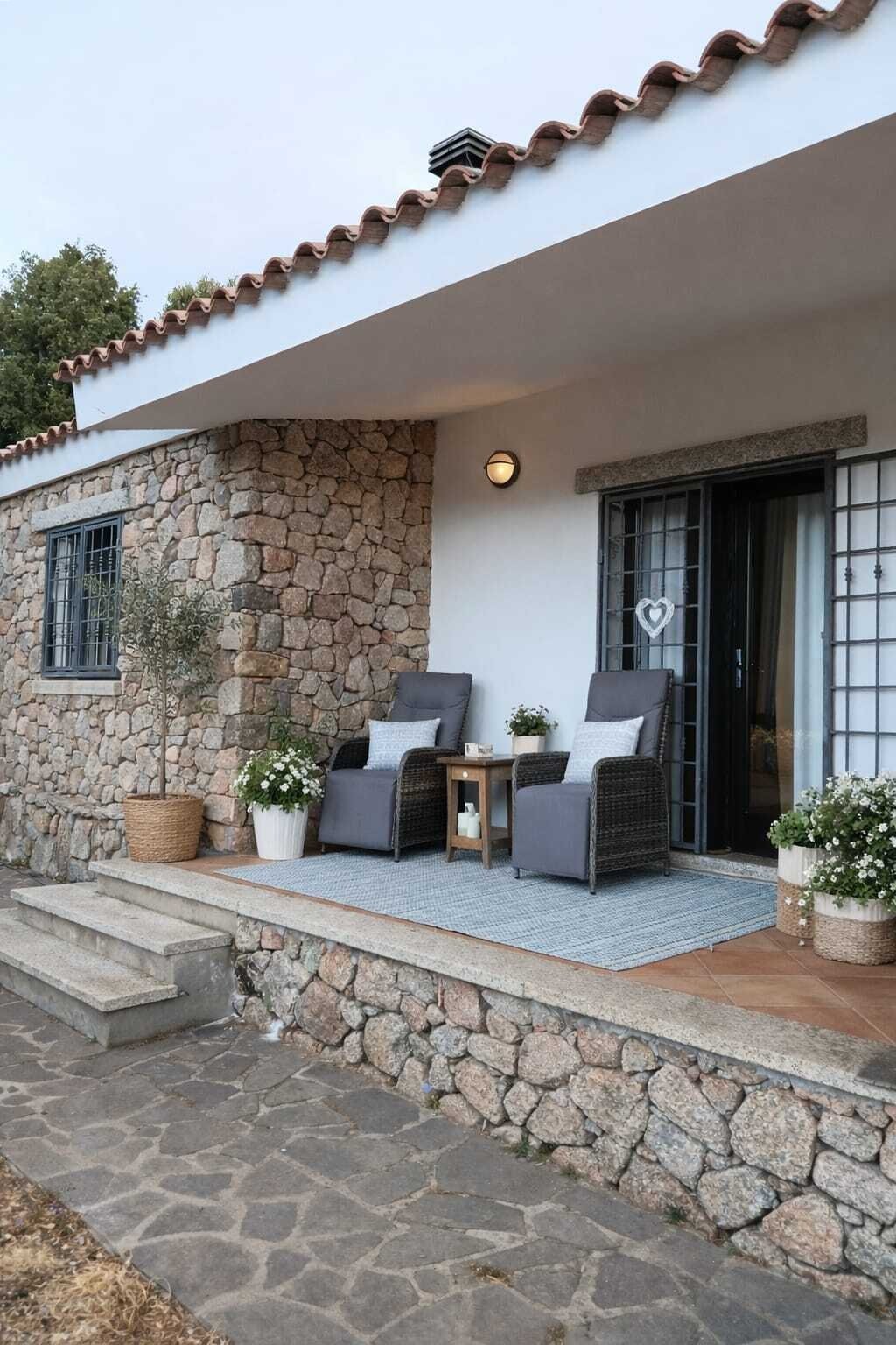 Absolutely peacefully located with an expanded annexe.