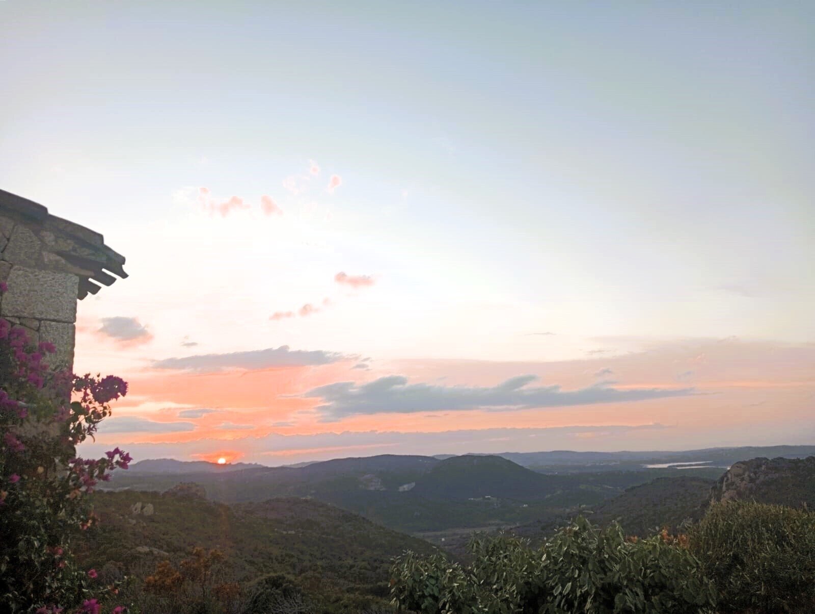Exclusive farmhouse with guesthouse and spectacular sea view near Palau