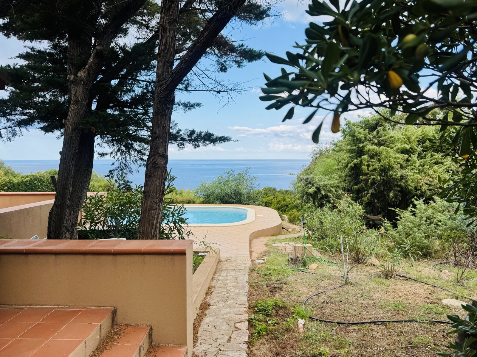 Exclusive sea view estate with private pool oasis and Mediterranean garden architecture Exclusive sea view estate with private pool oasis and Mediterranean garden architecture