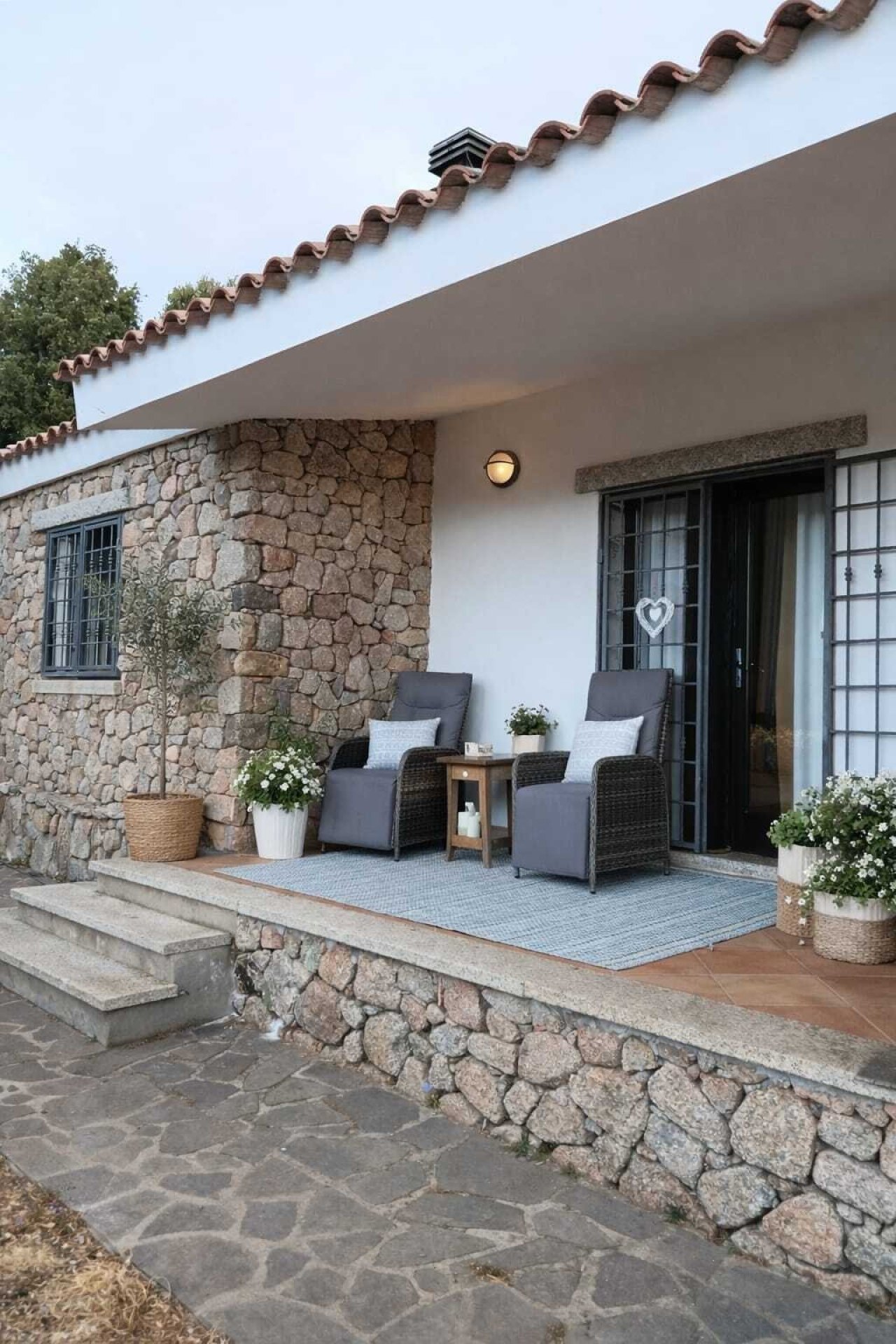 Aussenfassade mit Veranda