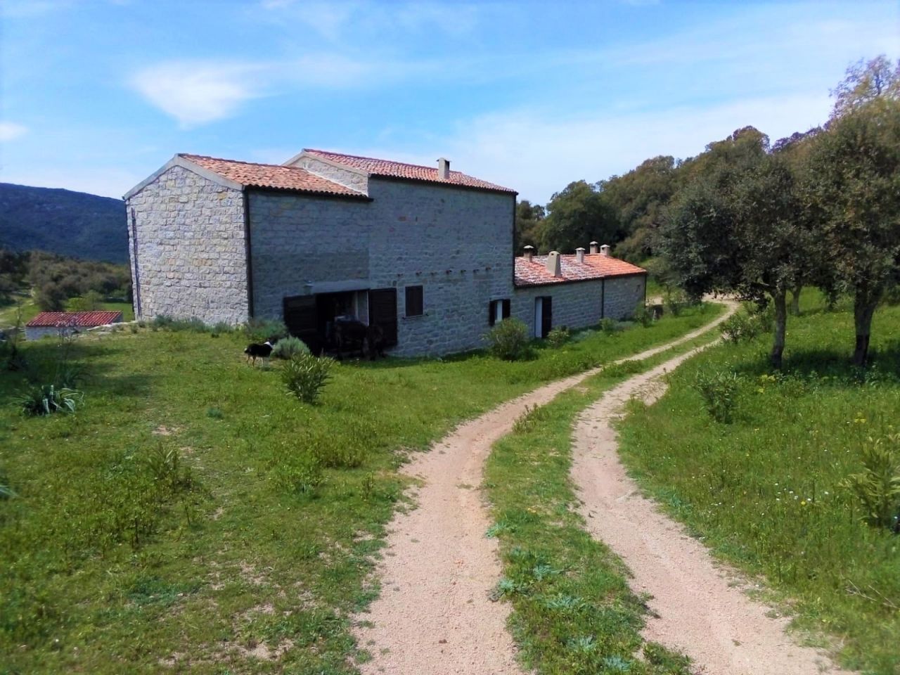 Rückseite Stazzo Li Coddi bei Tempio