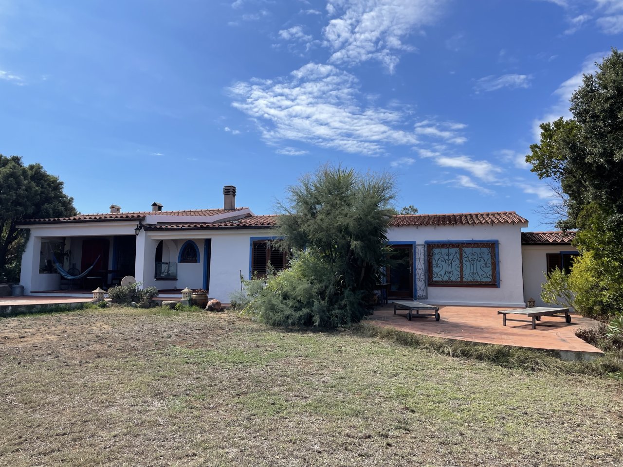 Oasi di comfort mediterranea con fascino - Ampa casa unifamiliare con terrazze accoglienti e ambiente naturale Oasi di comfort mediterranea con fascino - Ampa casa unifamiliare con terrazze accoglienti e ambiente naturale